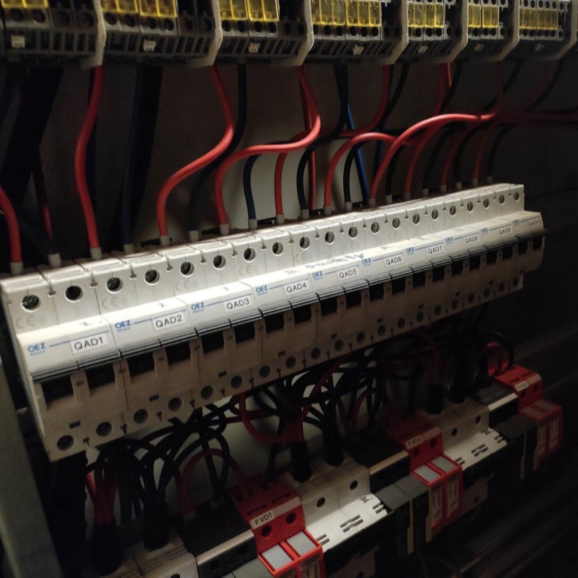 revizie vyhradenych zariadeni elektrickych - rozvadzac